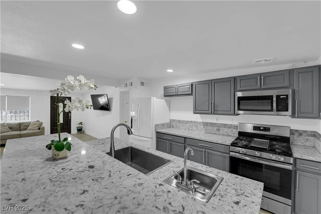 1724 Palora, Las Vegas, NV 89169