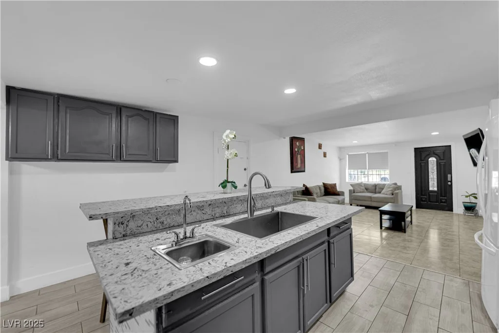 1724 Palora, Las Vegas, NV 89169