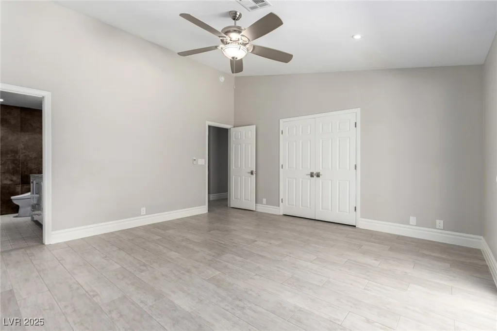 485 Robindale, Las Vegas, NV 89123