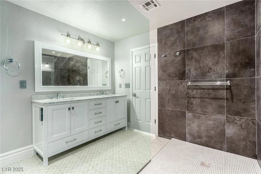 485 Robindale, Las Vegas, NV 89123