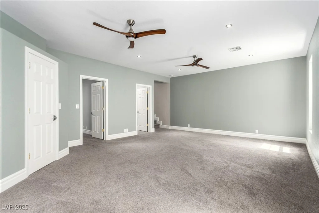 485 Robindale, Las Vegas, NV 89123