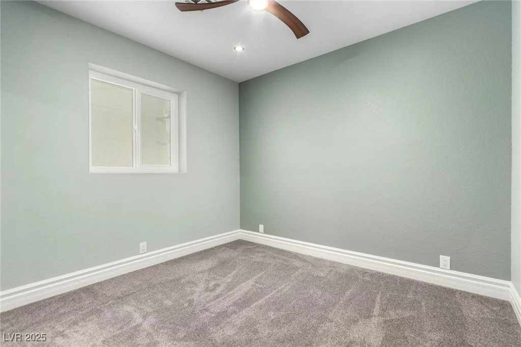 485 Robindale, Las Vegas, NV 89123