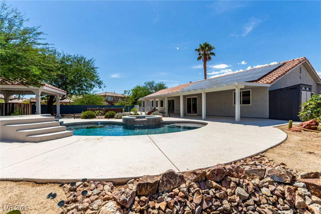 485 Robindale, Las Vegas, NV 89123