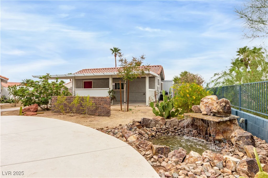 485 Robindale, Las Vegas, NV 89123