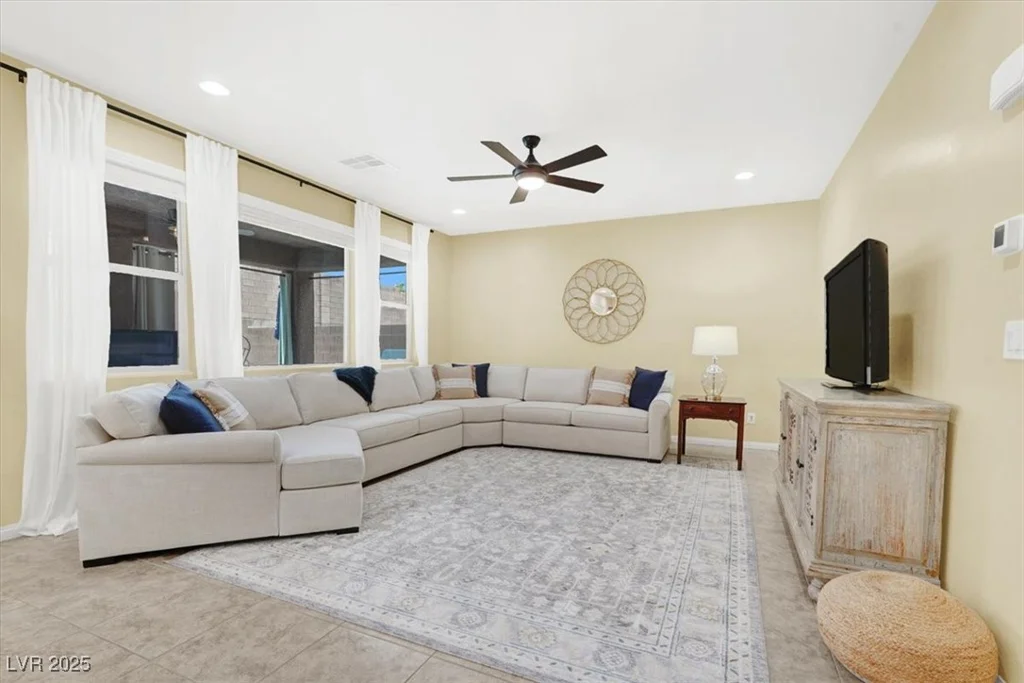 11435 Castor, Las Vegas, NV 89183