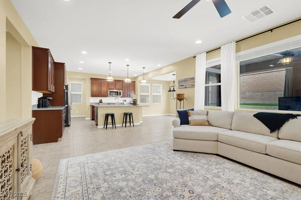11435 Castor, Las Vegas, NV 89183