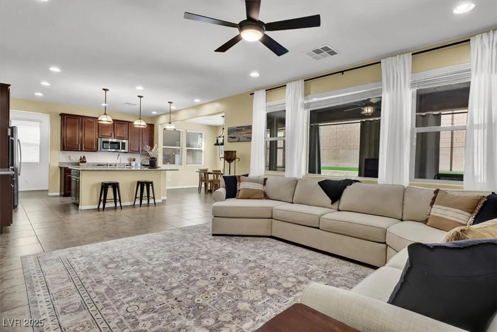 11435 Castor, Las Vegas, NV 89183