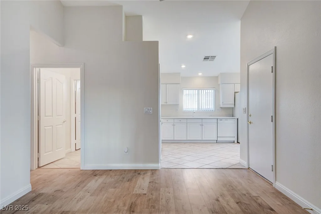 8624 Little Fox, Las Vegas, NV 89123