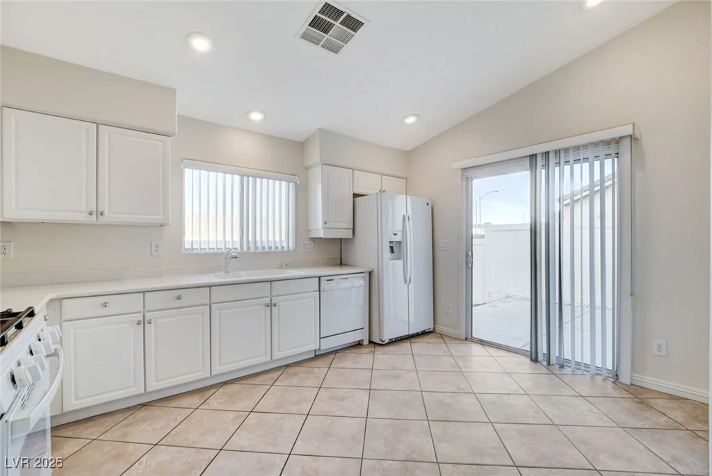 8624 Little Fox, Las Vegas, NV 89123