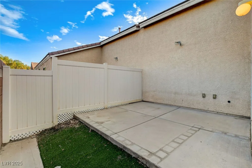 8624 Little Fox, Las Vegas, NV 89123