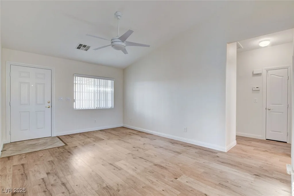 8624 Little Fox, Las Vegas, NV 89123