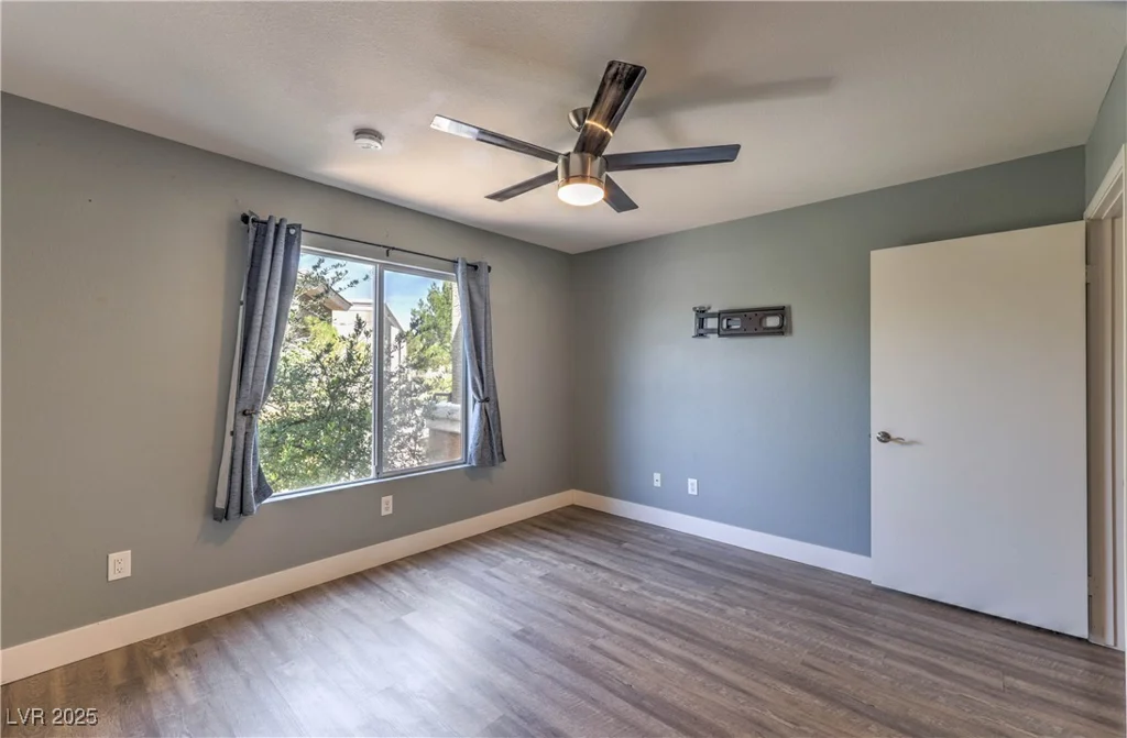 8070 Russell, Las Vegas, NV 89113