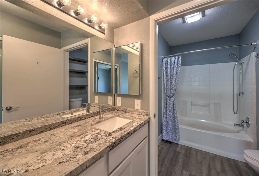 8070 Russell, Las Vegas, NV 89113