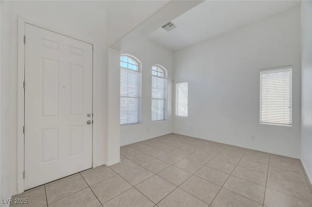6797 Cardoness, Las Vegas, NV 89139