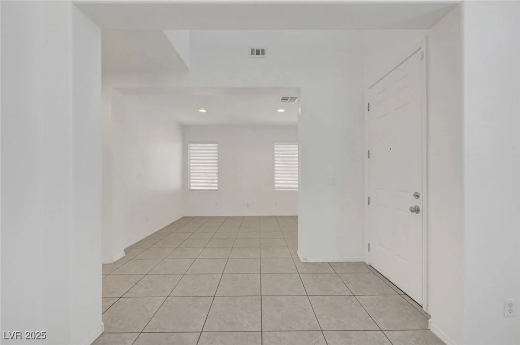6797 Cardoness, Las Vegas, NV 89139
