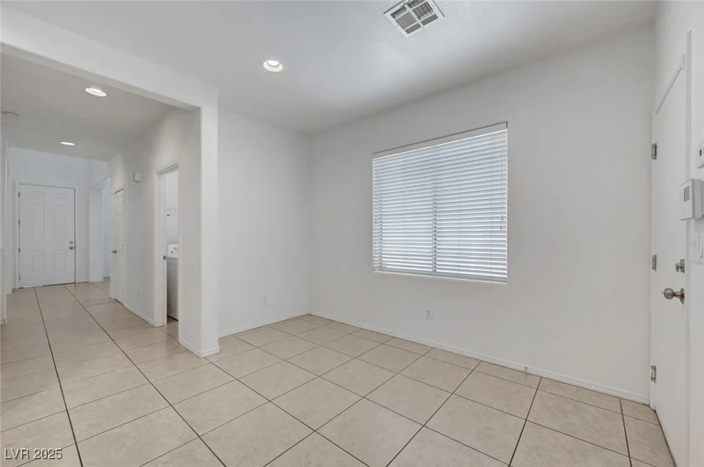 6797 Cardoness, Las Vegas, NV 89139
