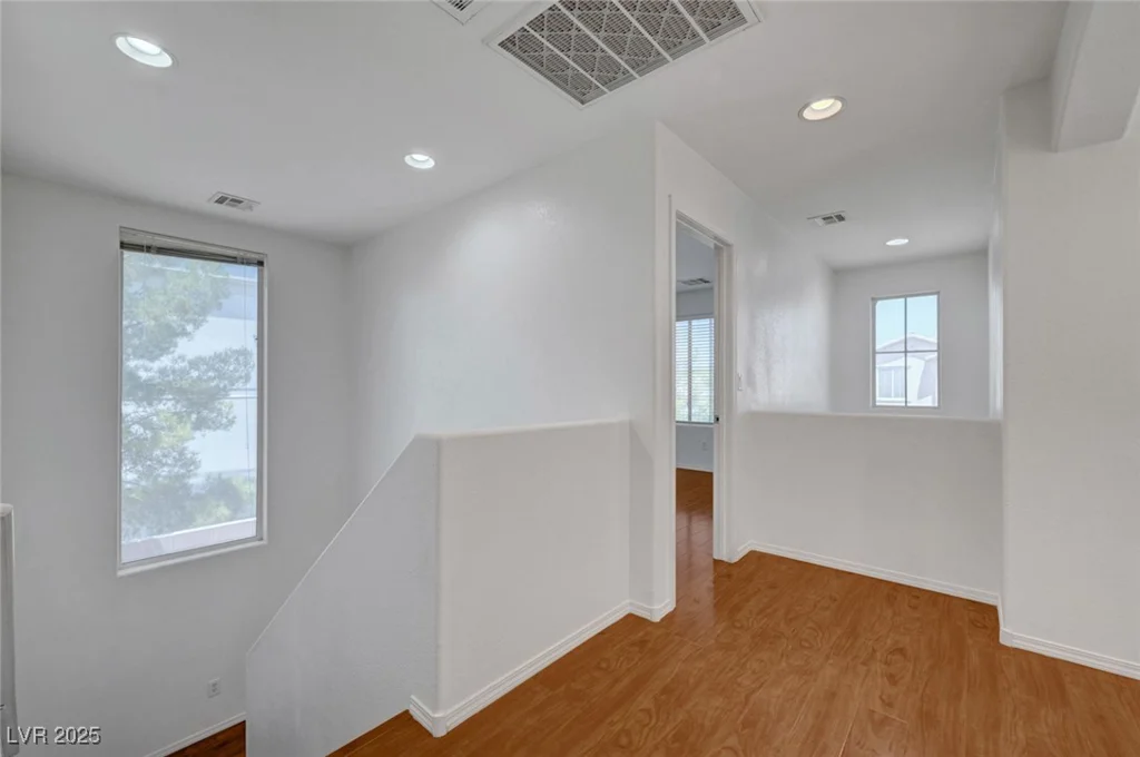6797 Cardoness, Las Vegas, NV 89139