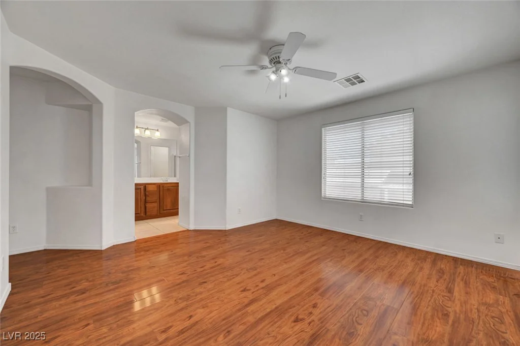 6797 Cardoness, Las Vegas, NV 89139