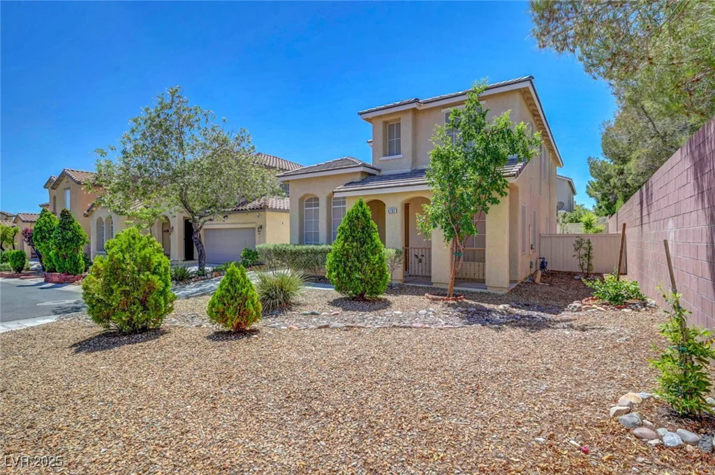 6797 Cardoness, Las Vegas, NV 89139