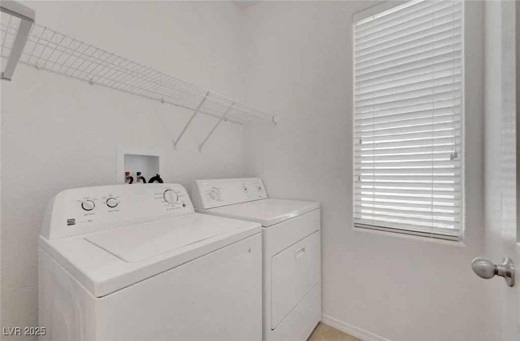6797 Cardoness, Las Vegas, NV 89139