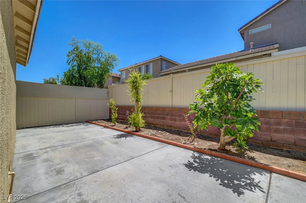 6797 Cardoness, Las Vegas, NV 89139