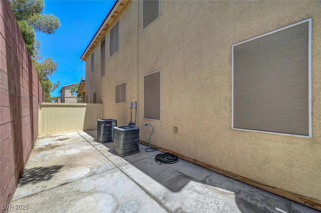 6797 Cardoness, Las Vegas, NV 89139