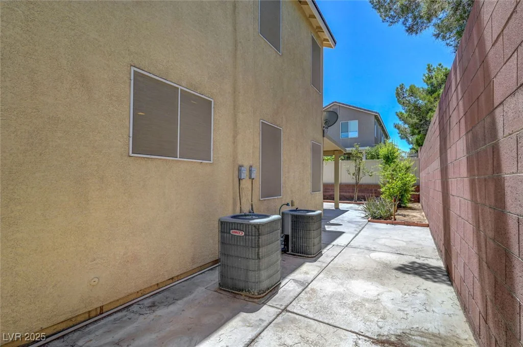 6797 Cardoness, Las Vegas, NV 89139