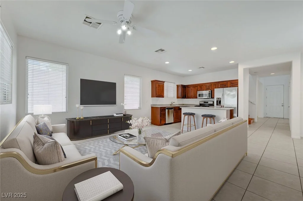 6797 Cardoness, Las Vegas, NV 89139