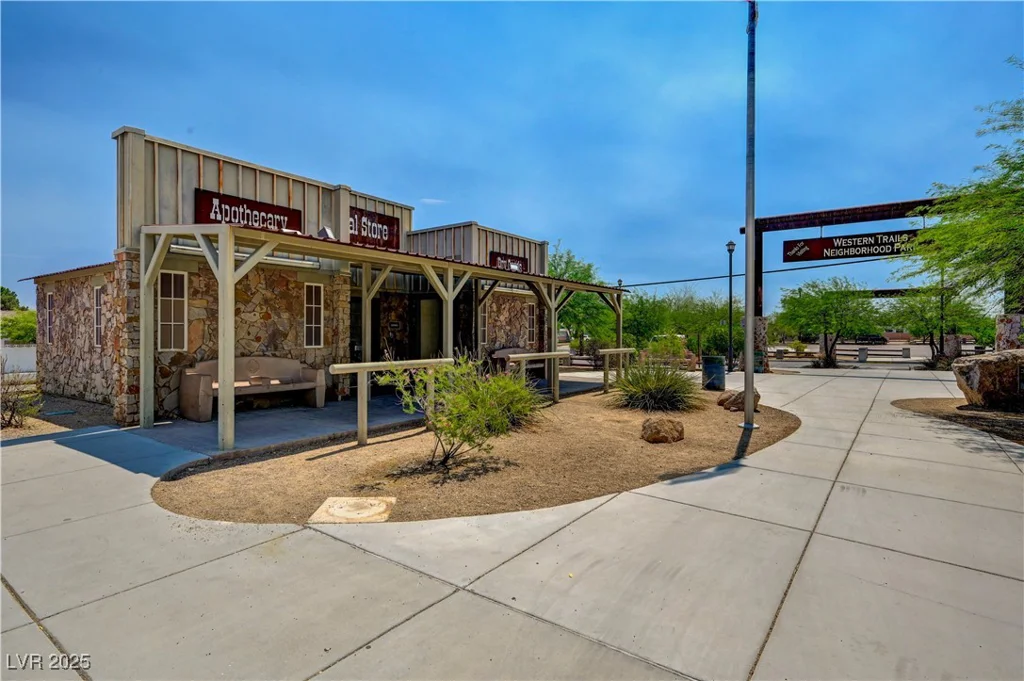 6797 Cardoness, Las Vegas, NV 89139