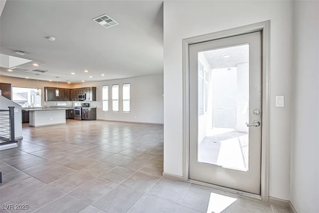 8052 Haywood Estate, Las Vegas, NV 89113