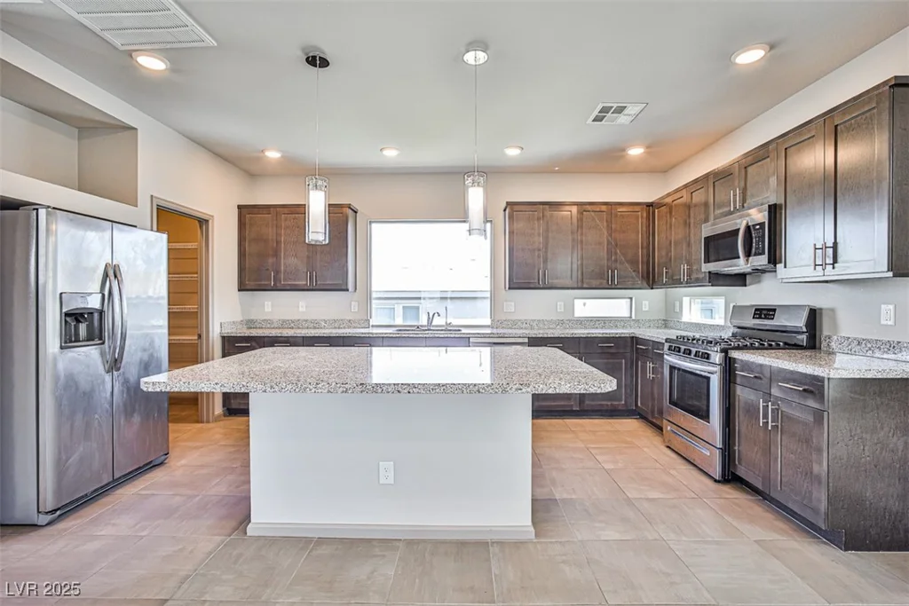 8052 Haywood Estate, Las Vegas, NV 89113