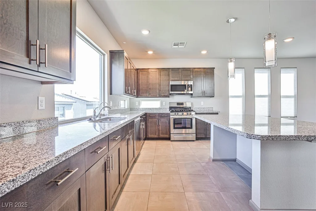 8052 Haywood Estate, Las Vegas, NV 89113