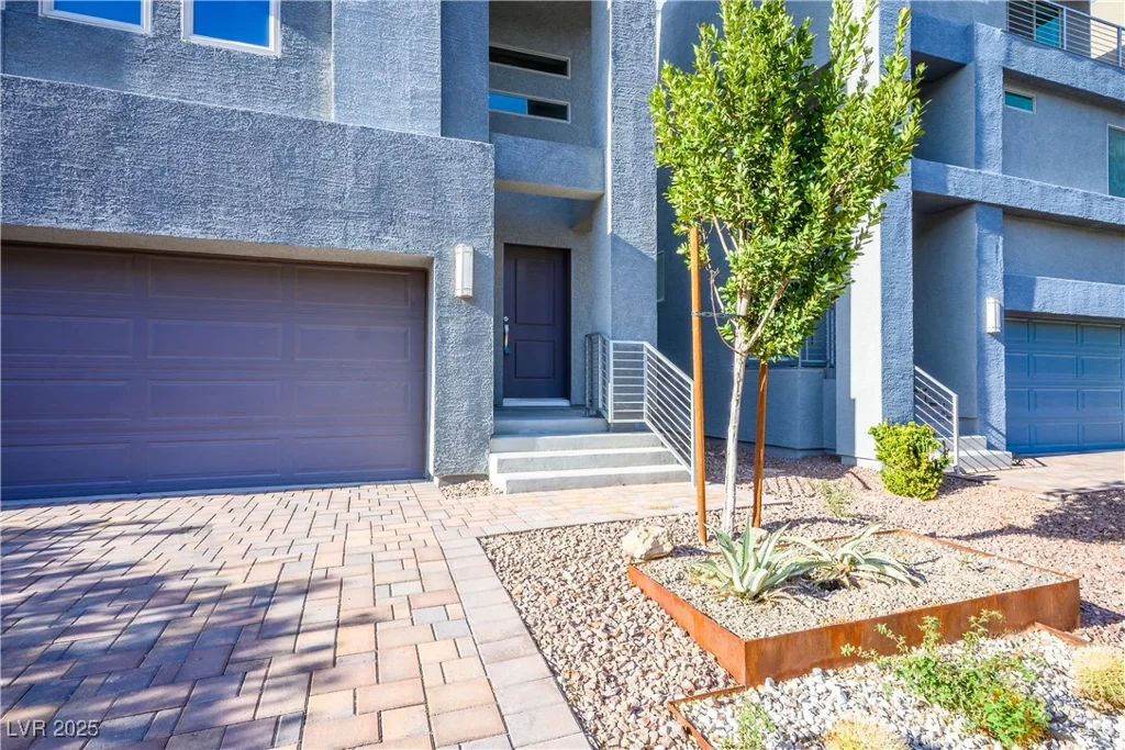 8044 Carpenter Creek, Las Vegas, NV 89113