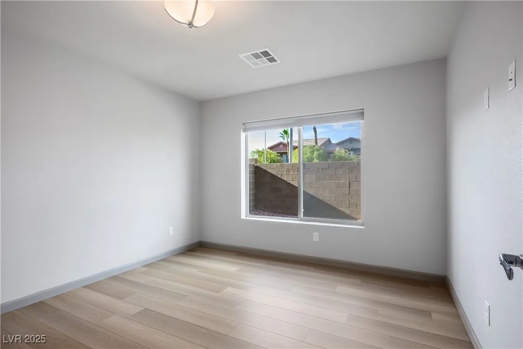 8044 Carpenter Creek, Las Vegas, NV 89113