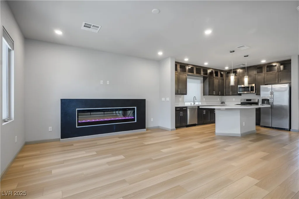 8044 Carpenter Creek, Las Vegas, NV 89113