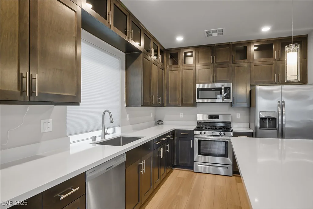 8044 Carpenter Creek, Las Vegas, NV 89113