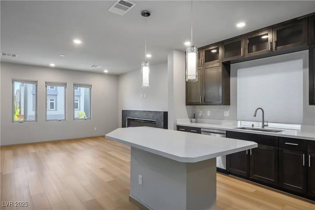 8044 Carpenter Creek, Las Vegas, NV 89113