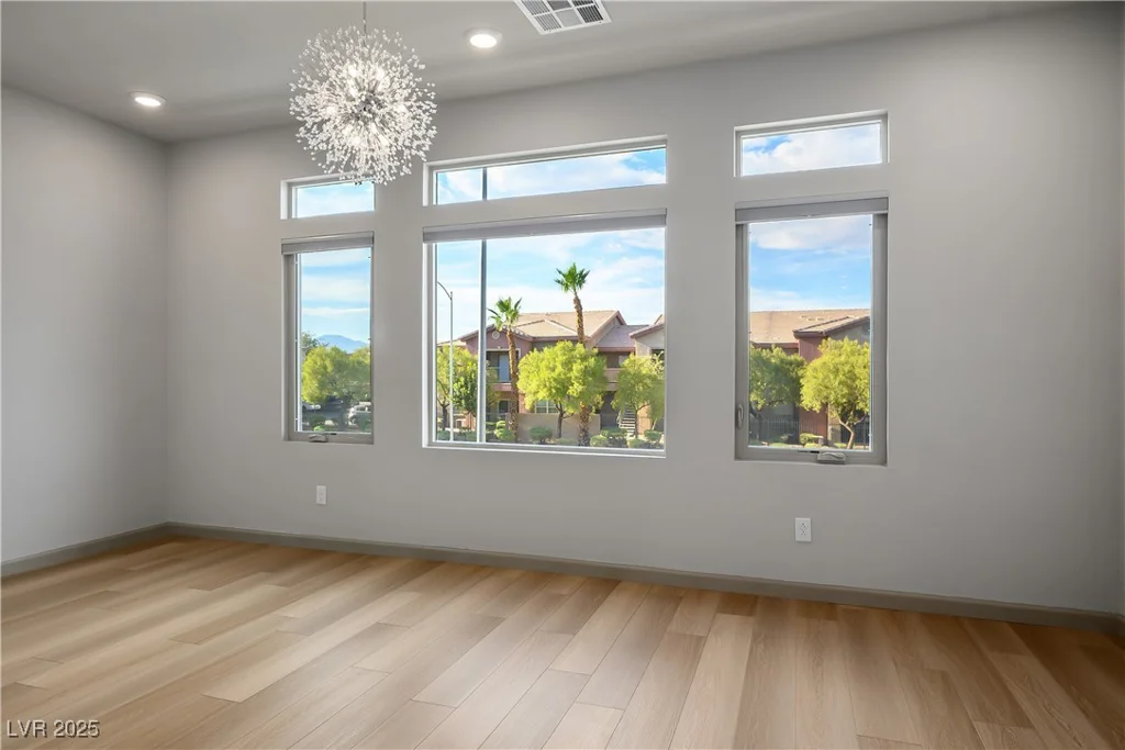 8044 Carpenter Creek, Las Vegas, NV 89113