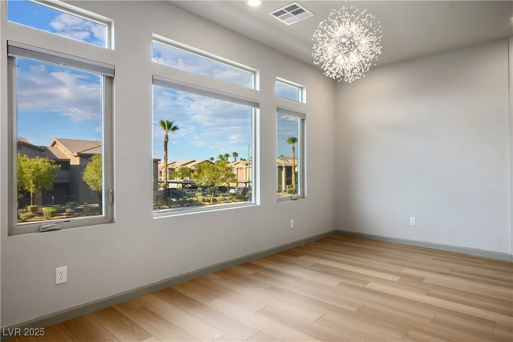 8044 Carpenter Creek, Las Vegas, NV 89113
