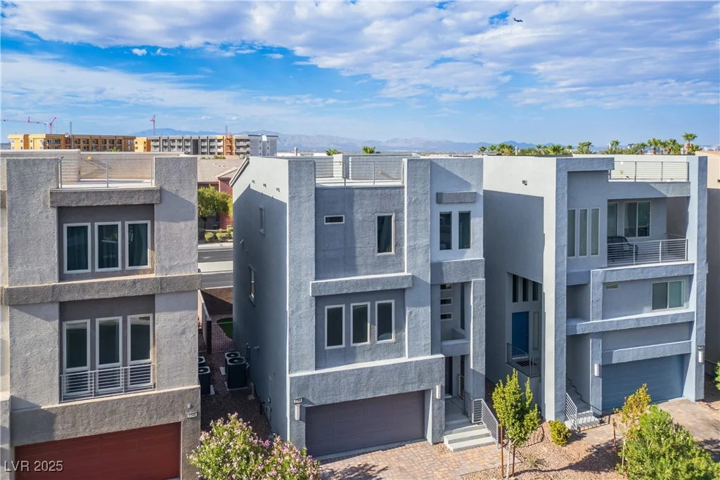 8044 Carpenter Creek, Las Vegas, NV 89113