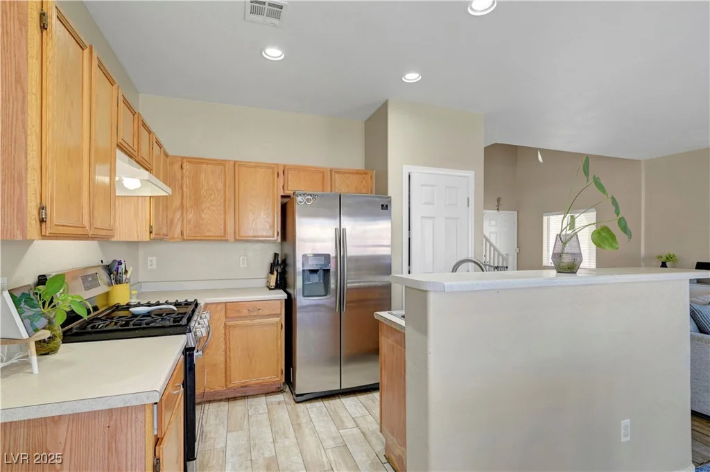 3824 Hollycroft, North Las Vegas, NV 89081