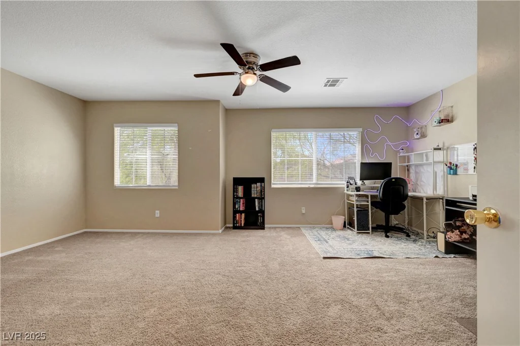 3824 Hollycroft, North Las Vegas, NV 89081