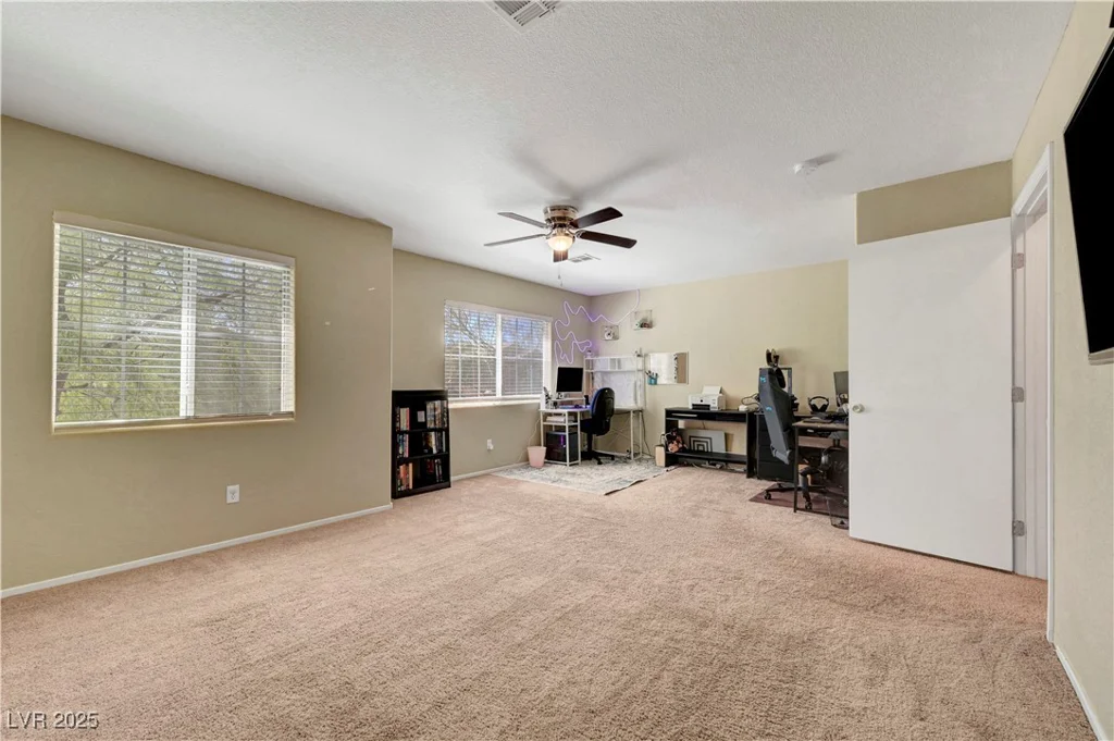 3824 Hollycroft, North Las Vegas, NV 89081