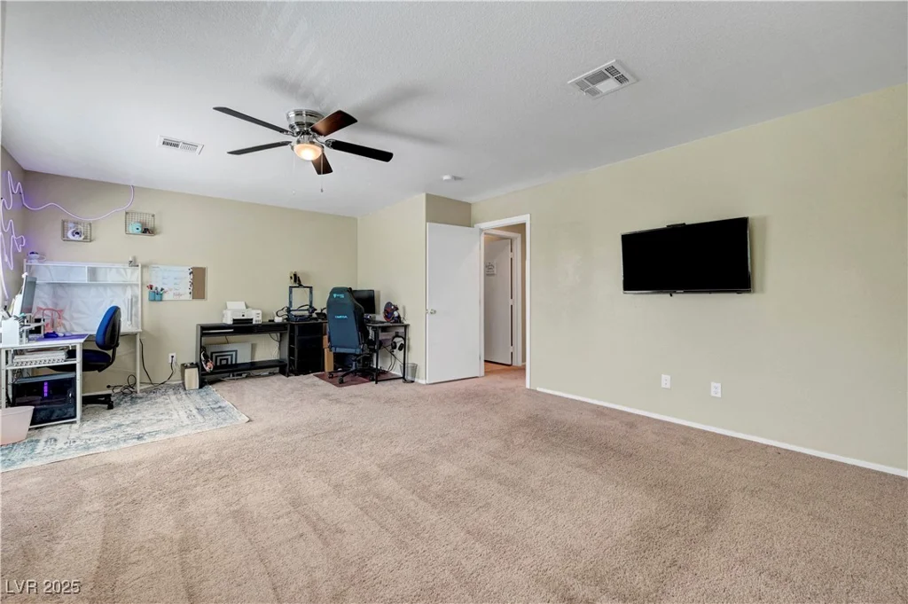 3824 Hollycroft, North Las Vegas, NV 89081