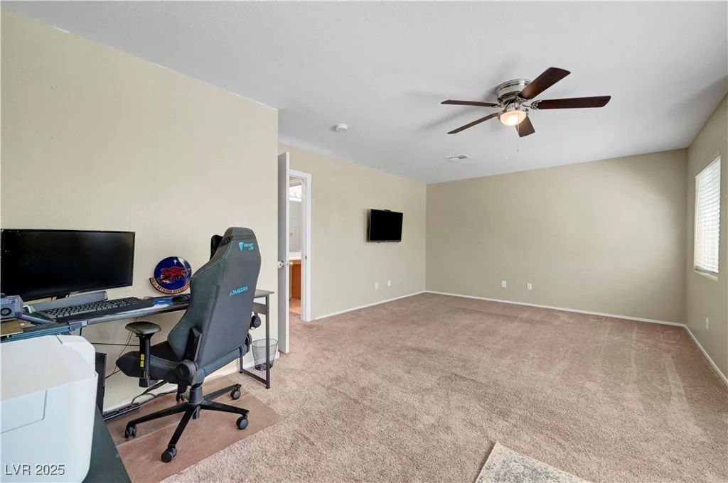 3824 Hollycroft, North Las Vegas, NV 89081