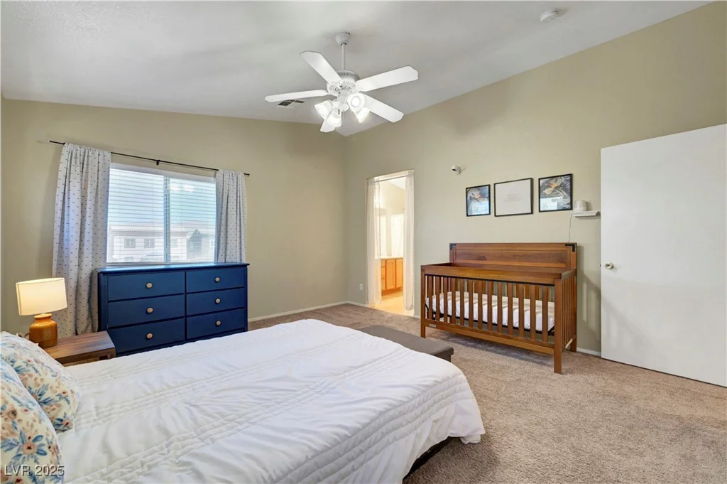 3824 Hollycroft, North Las Vegas, NV 89081