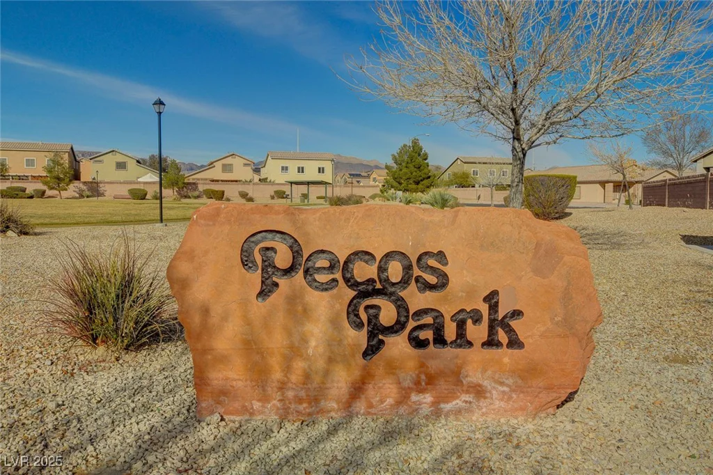 3824 Hollycroft, North Las Vegas, NV 89081
