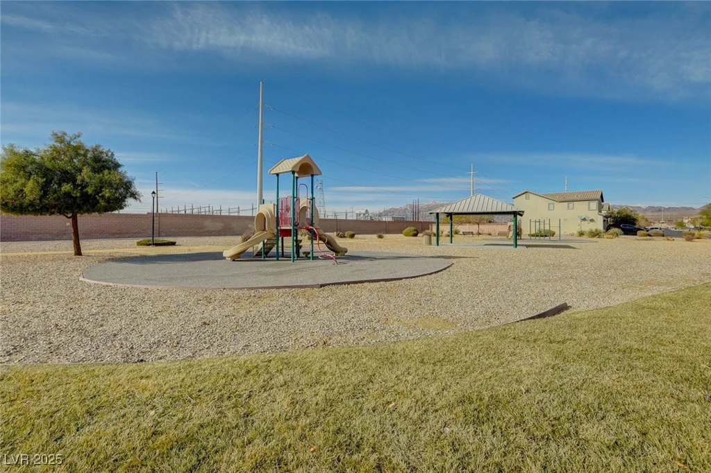 3824 Hollycroft, North Las Vegas, NV 89081