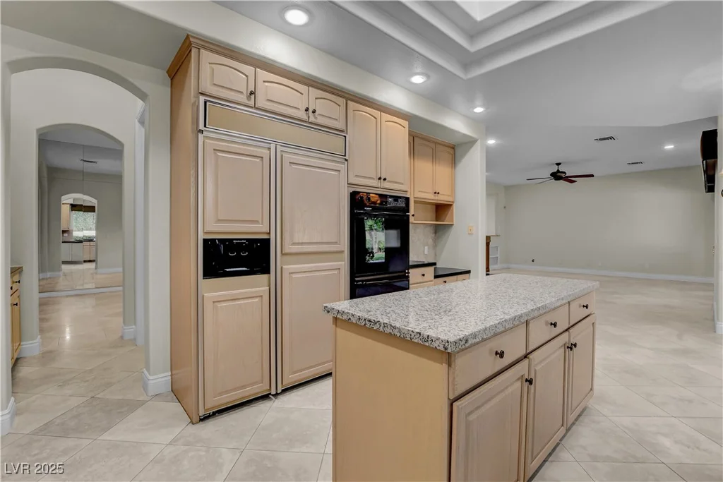 9013 Thornbury, Las Vegas, NV 89134