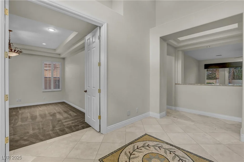 9013 Thornbury, Las Vegas, NV 89134